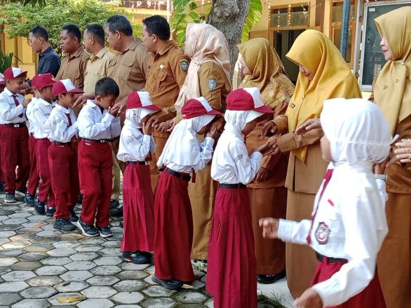 HALAL BIHALAL SISWA DAN GURU